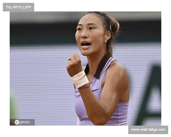 郑钦文2025年法网后力压群芳 登顶世界第二创历史新篇章